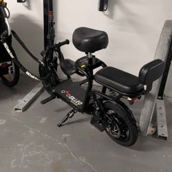 Family Electric Scooter (fits up to 3)