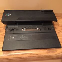 IBM ThinkPad 74P6733 Docking Station #355