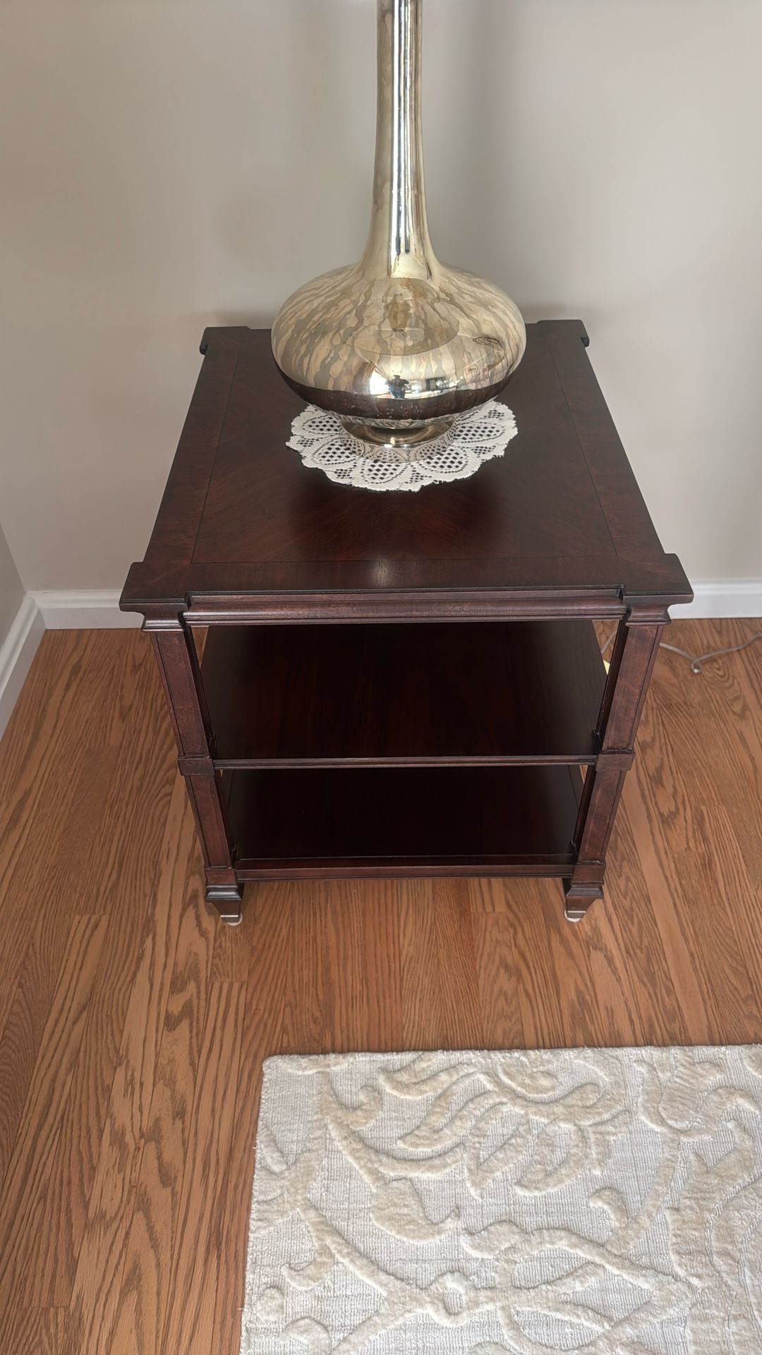 Ethan Allen - Elmont Square Table