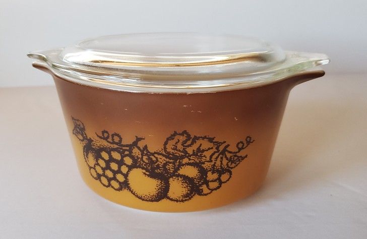 PYREX Old Orchard Casserole Dish 473 1 Qt Quart W/ Clear PYREX Lid 470C