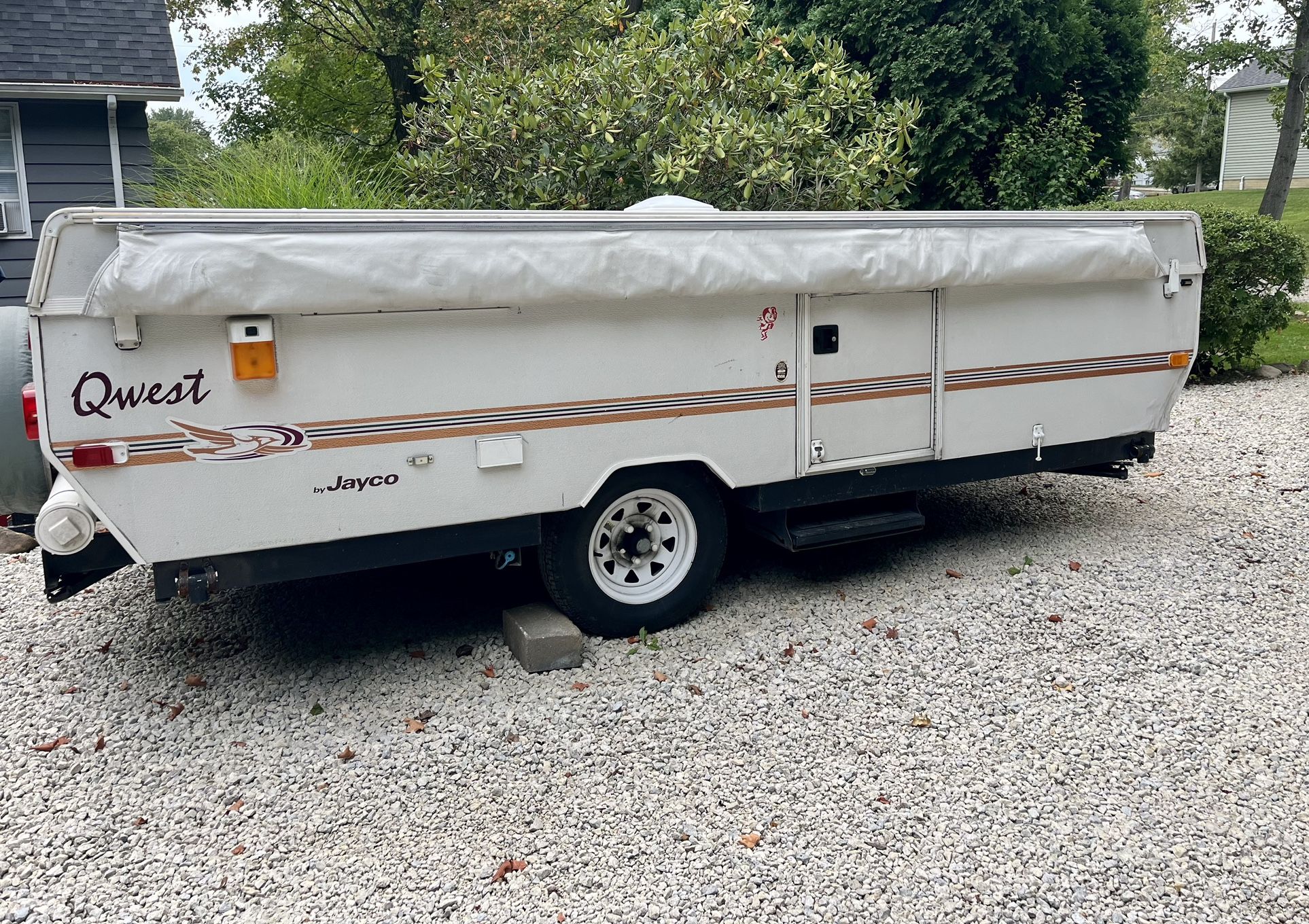 2001 Jayco Qwest pop up camper for Sale in Norton, OH OfferUp