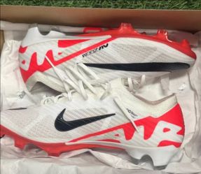 Soccer cleats