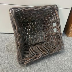 Thick Wicker Basket 