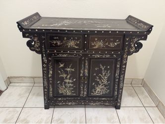 Gabinete Oriental Vintage Chino con Incrustaciones / Vintage Chinese Black Lacquer Accent Cabinet with Inlay