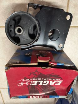 Rear Engine Motor Mount For Altima 2,5 L.  3,5L  2002-2006