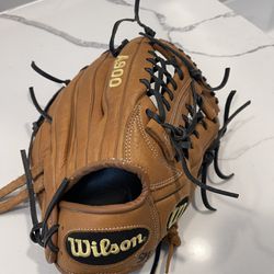 Wilson A 900 Infield Softball Glove