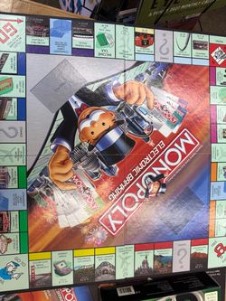 NEW Parker Brothers Monopoly Electronic Banking edition, ages 8 and up. $40 cash. Meet in person to deliver. Also have other monopoly games if interes