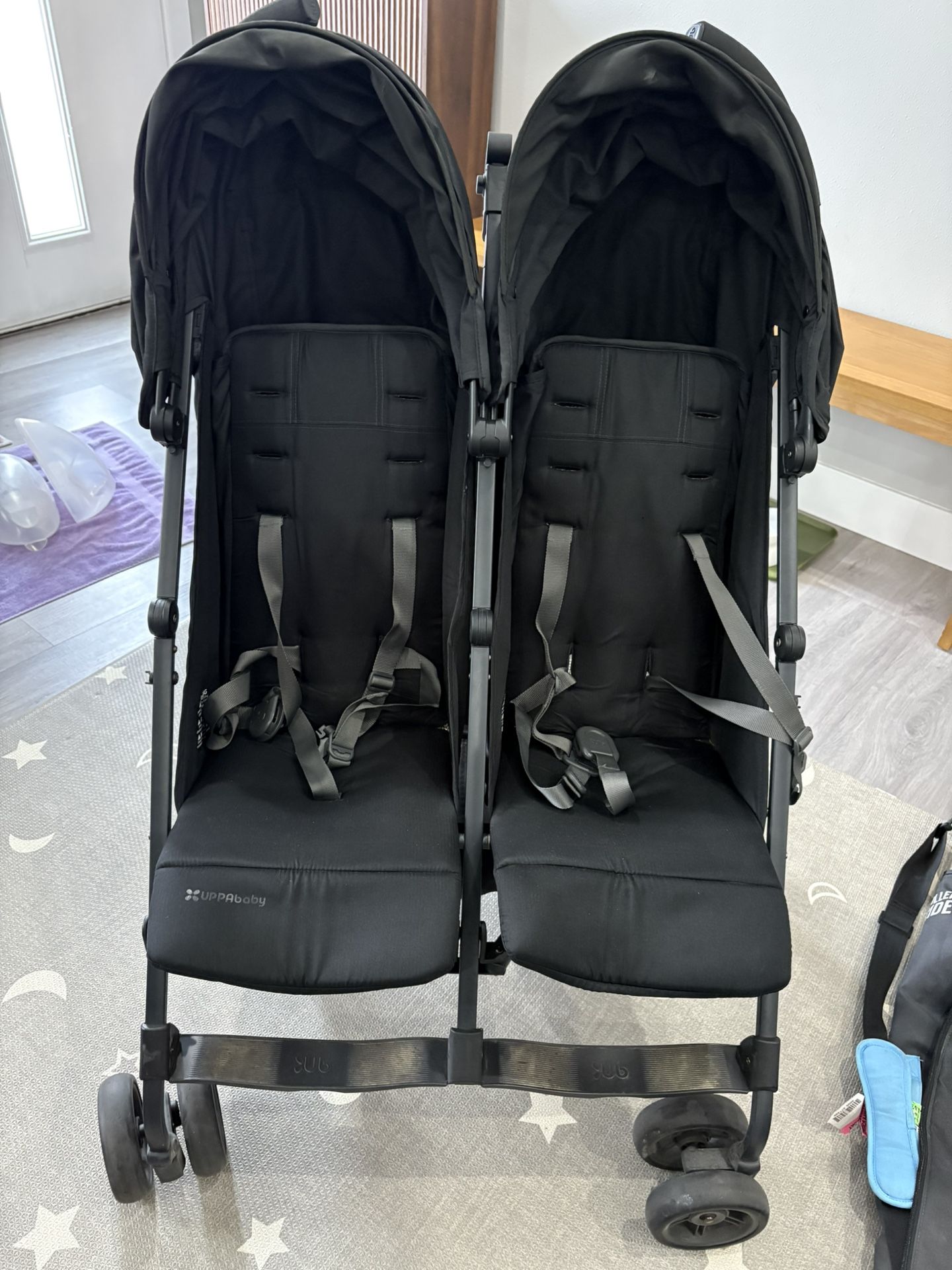 uppababy g link 2 double stroller with carry on case for travel