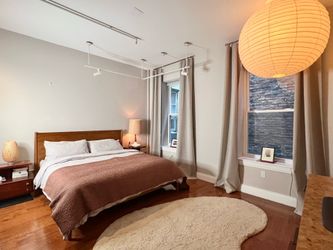 Free King Size Bed Frame & Head Board