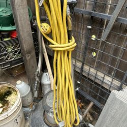 Scrubbing Machine And Wet Vac