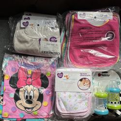 Bibs/ Burpcloths/ Baby bottles 