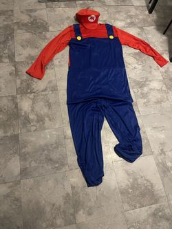 Costume