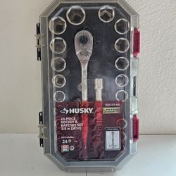Husky 24 Piece Socket & Ratchet Set 3/8 In Drive 
