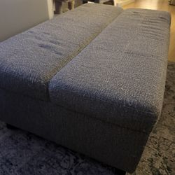Sleeper Ottoman w/ Pull-Out Twin Bed 