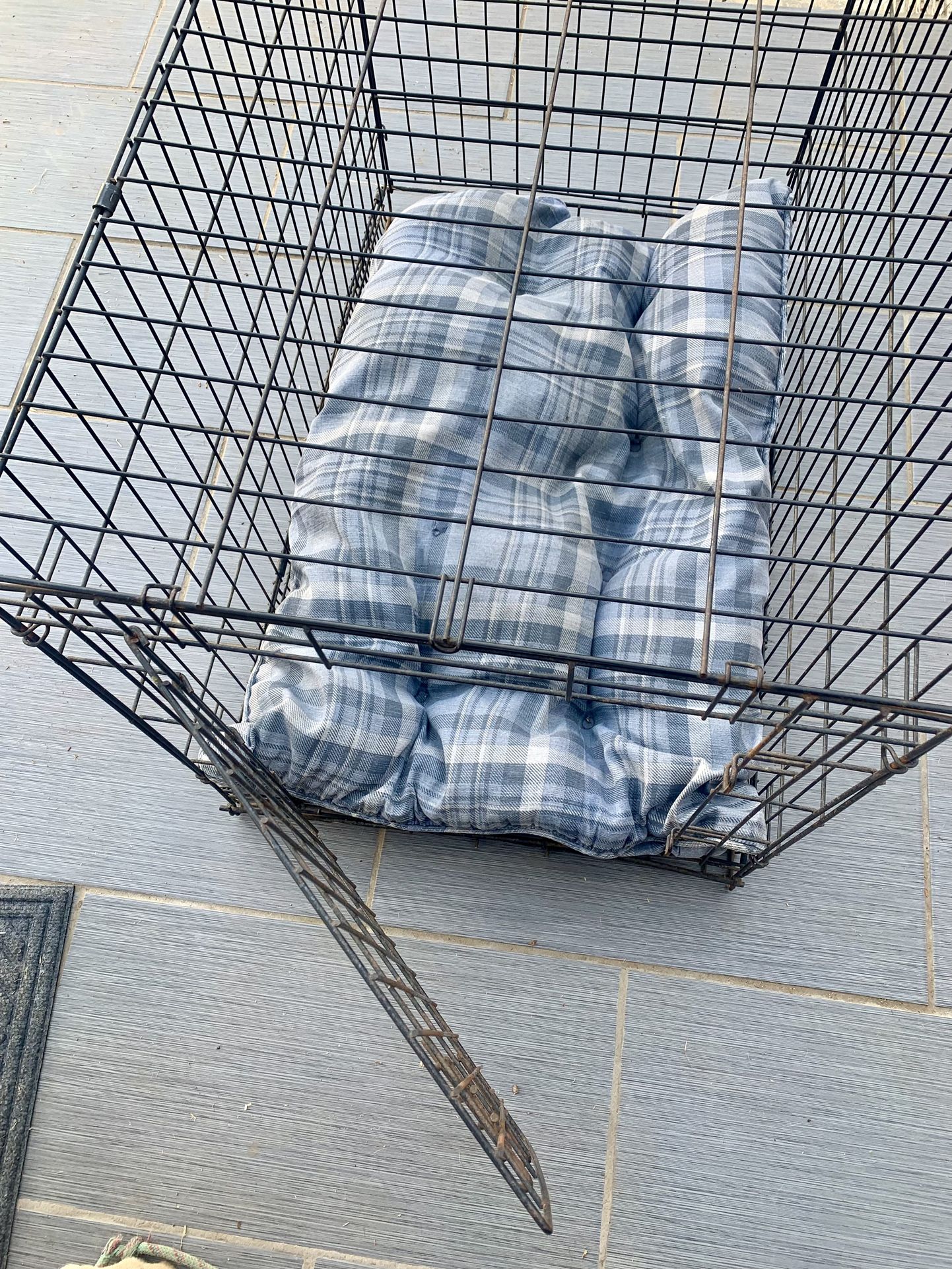 Dog Crate Medium To Large Dog