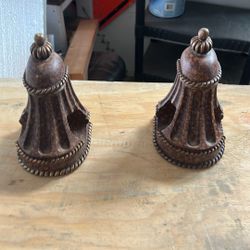 Two Cutain Rod Holders 