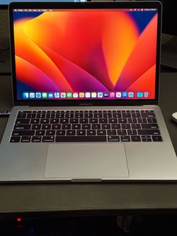 2017 MacBook Pro (READ, SPEC IN DESC)