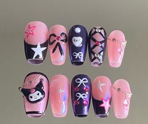 HANDMADE PRESS ON NAILS
