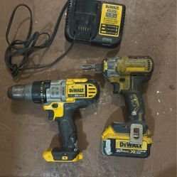 Dewalt Drill Set 