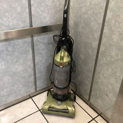 Hoover WindTunnel bagless upright vacuum