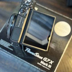 Canon G7 X Mark III Camera