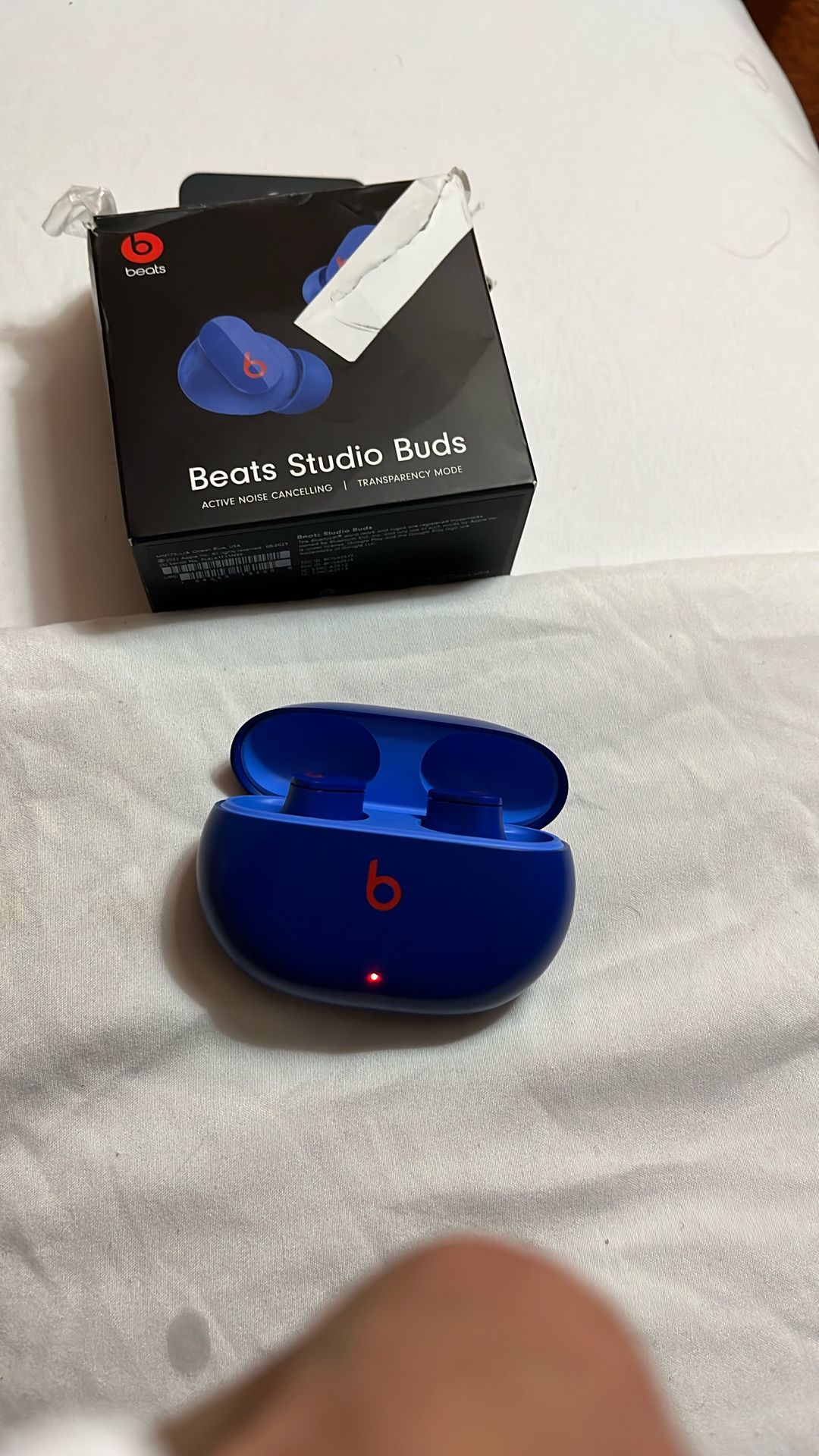 Beats Studio Buds