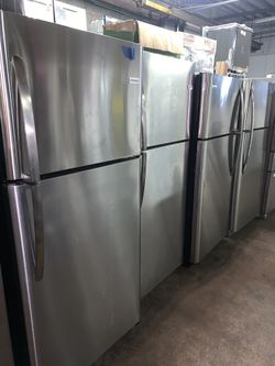 New scratch & dent Stainless steel top freezer refrigerators with warranty starting from $350 and up