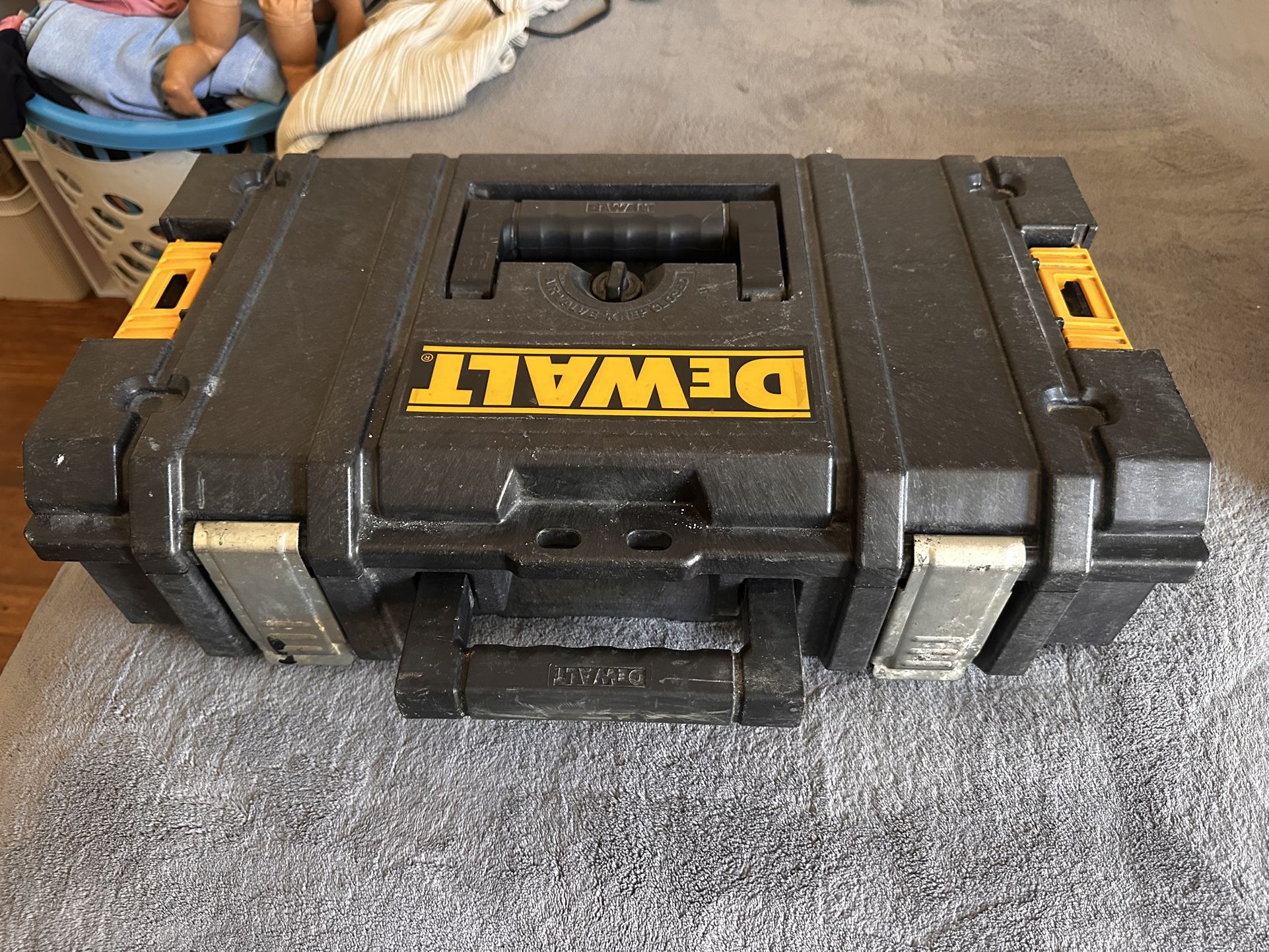 Caja De Herramienta Dewalt