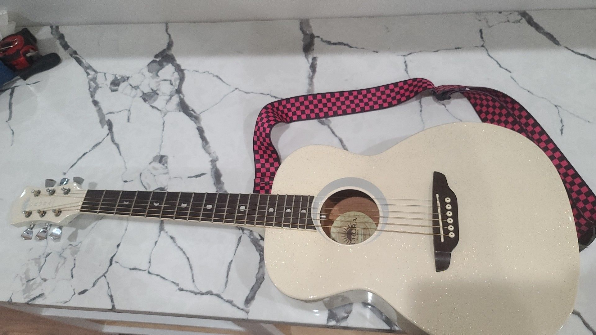 Guitar aurora by luna