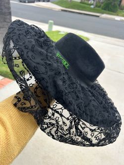 Beetlejuice Lydia Deetz hat