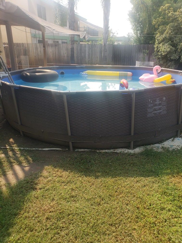 Waves Active Frame Pool 14 Ft ×36 In (4.25) m × 91 Cm )