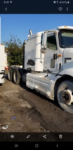 2000 International Tractor Parts