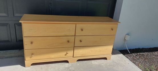 dresser