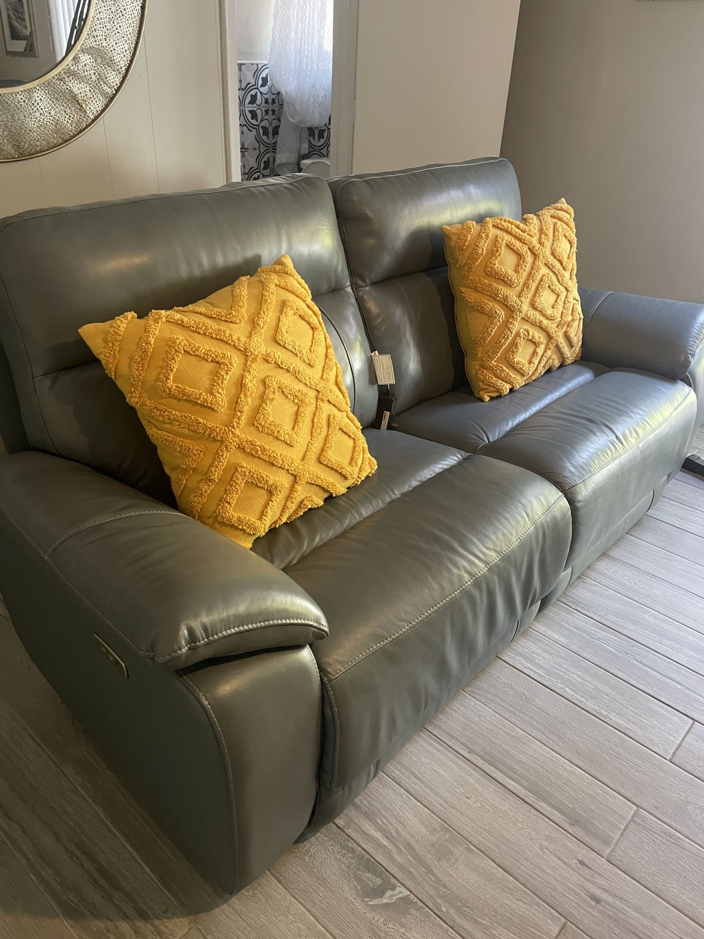 Reclining Sectionals