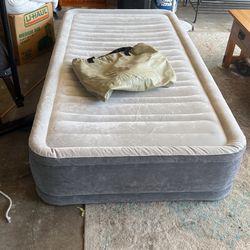 Intex Air Bed Twin