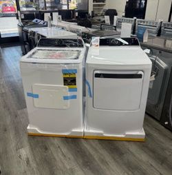 🔥 Frigidaire  - 4.4 Cu Ft Top Load Washer With Agitator / Deep Fill Option & 7.0 Cu Ft Gas Dryer Laundry Pair 🔥