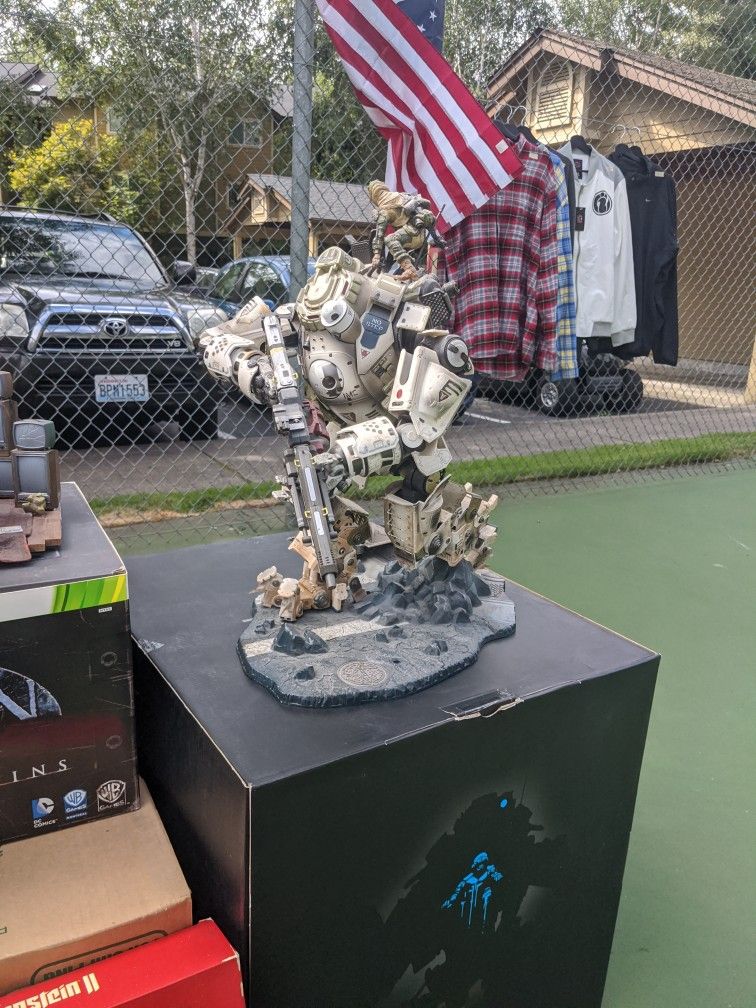 Titanfall Collector's Edition (Miniatures Included)