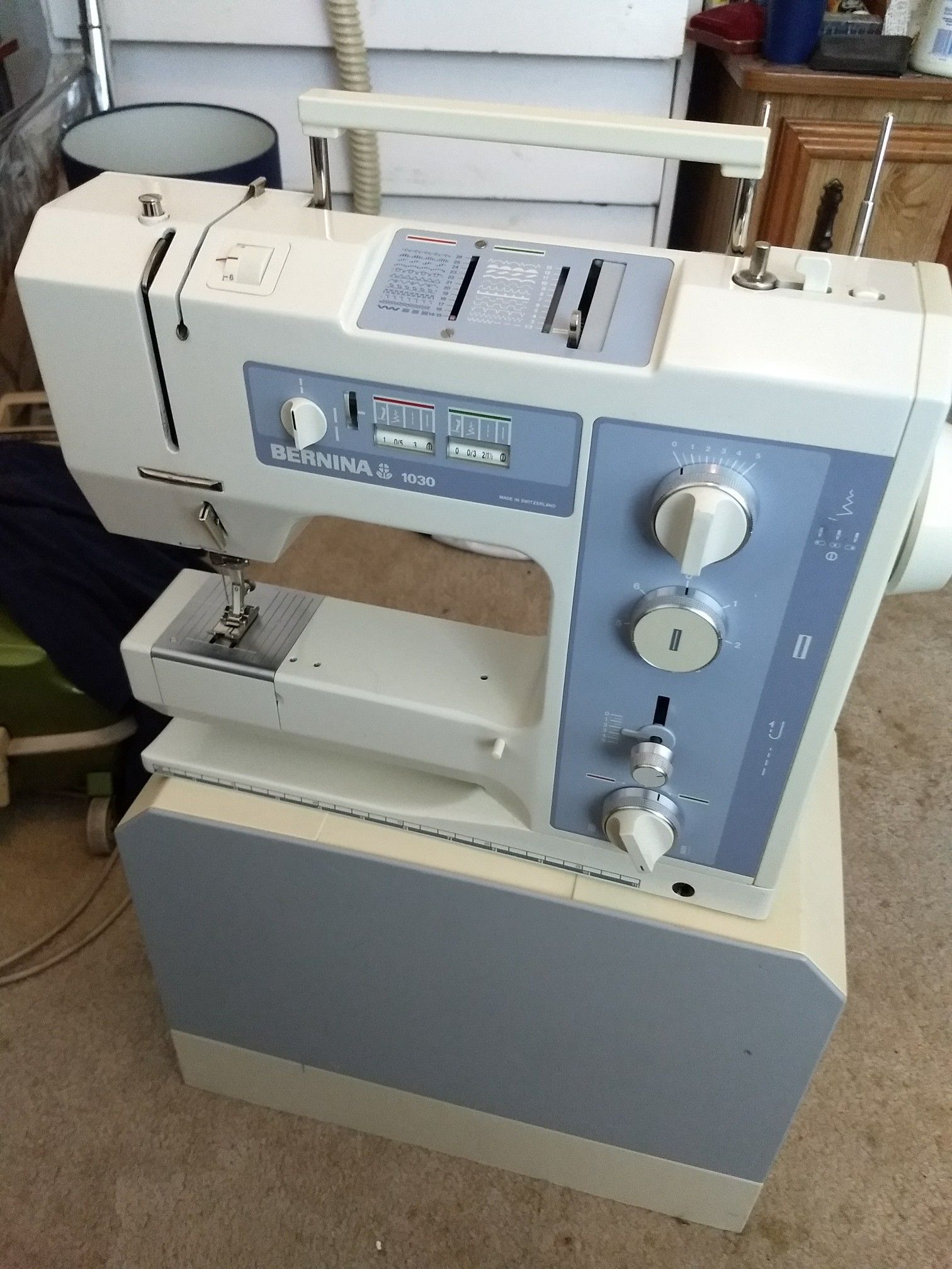 Bernina 1030 sewing machine