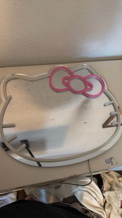 Light Up Hello Kitty Mirror