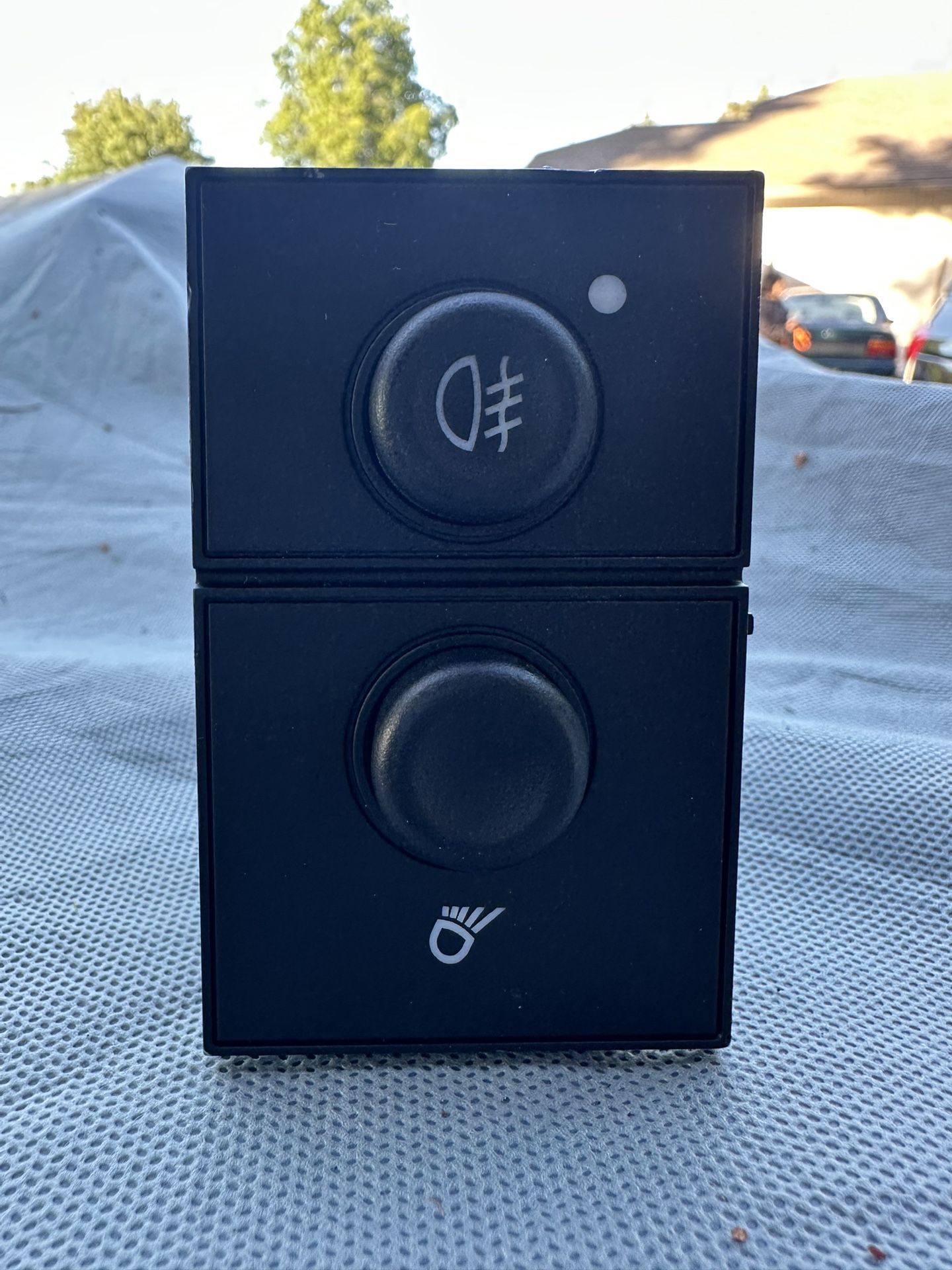 03-06 OEM CHEVY SILVERADO GMC TRUCK LED FOG/CARGO LIGHT SWITCH SIERRA 2003-2006