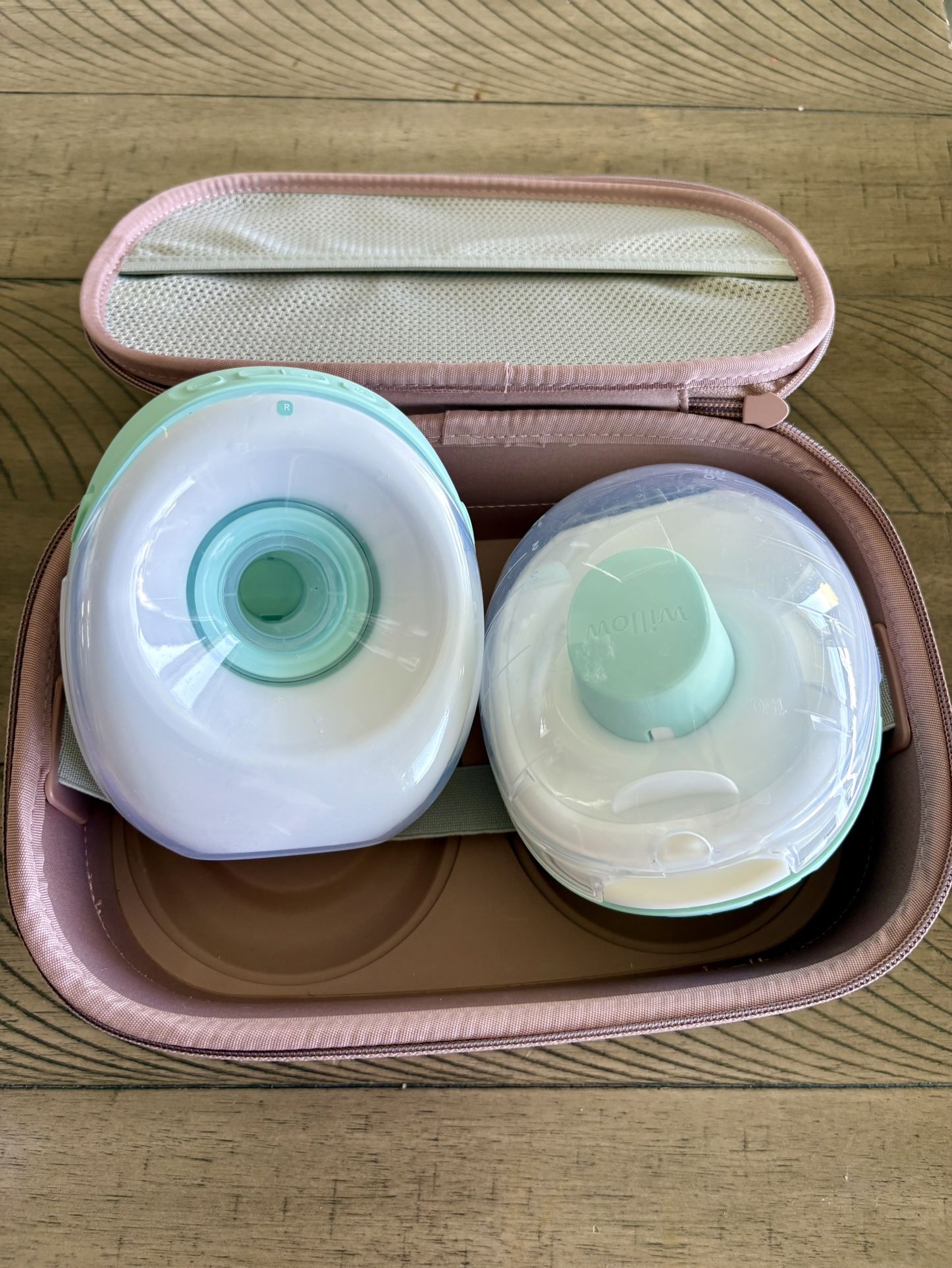 Willow go Breast Pump