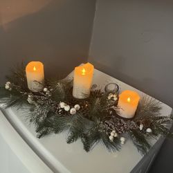 Christmas Candle Holder With (3) Battery Operated Candles 