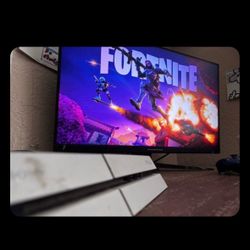 Sony PlayStation 4 White Console