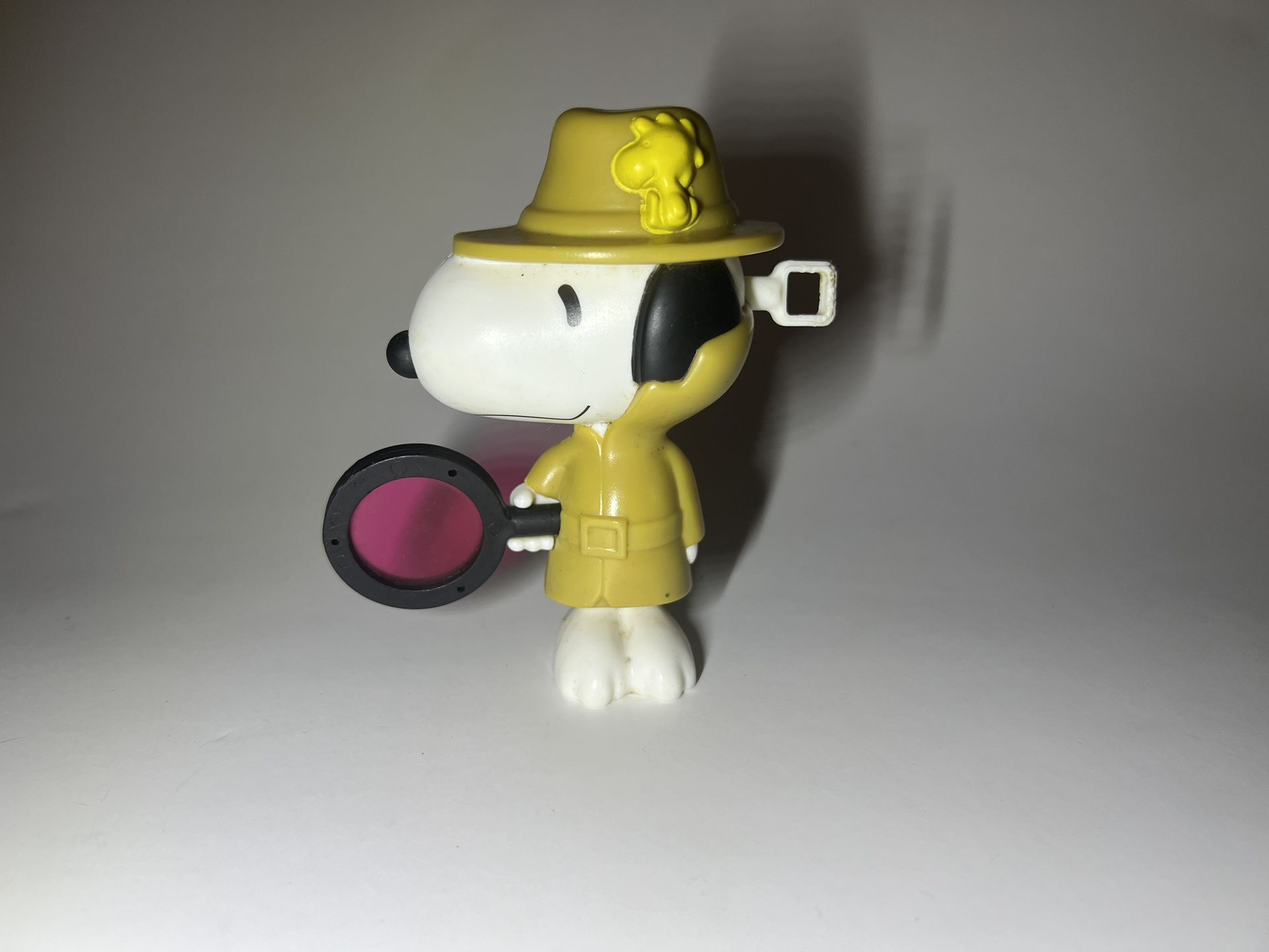 SNOOPY SECRET AGENT 2018 McDonalds Collectible #6 Peanuts Happy Meal Toy