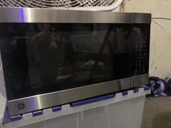 GE Microwave/ Air Fryer/ Conventional Oven
