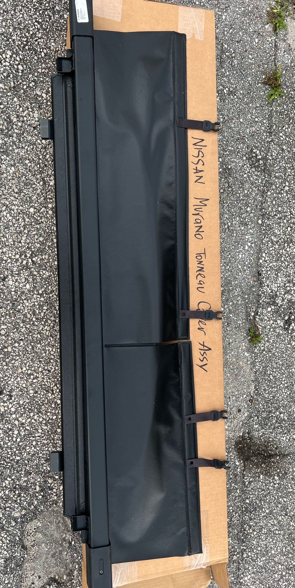 Nissan Murano Trunk Tonneau Cover