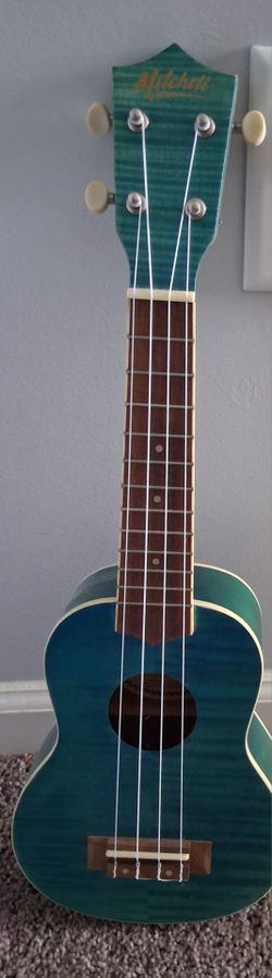 Mitchell ukulele