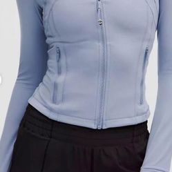 LULULEMON Brand New! With Tag! Blue Willow Defined Cropped Jacket *Nulu Size 2 Paid $118 Asking $75