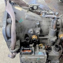 2012 Dodge Avenger straight six speed transmission 80K miles 