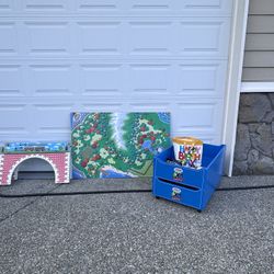 Thomas The train Table W/ Drawers 